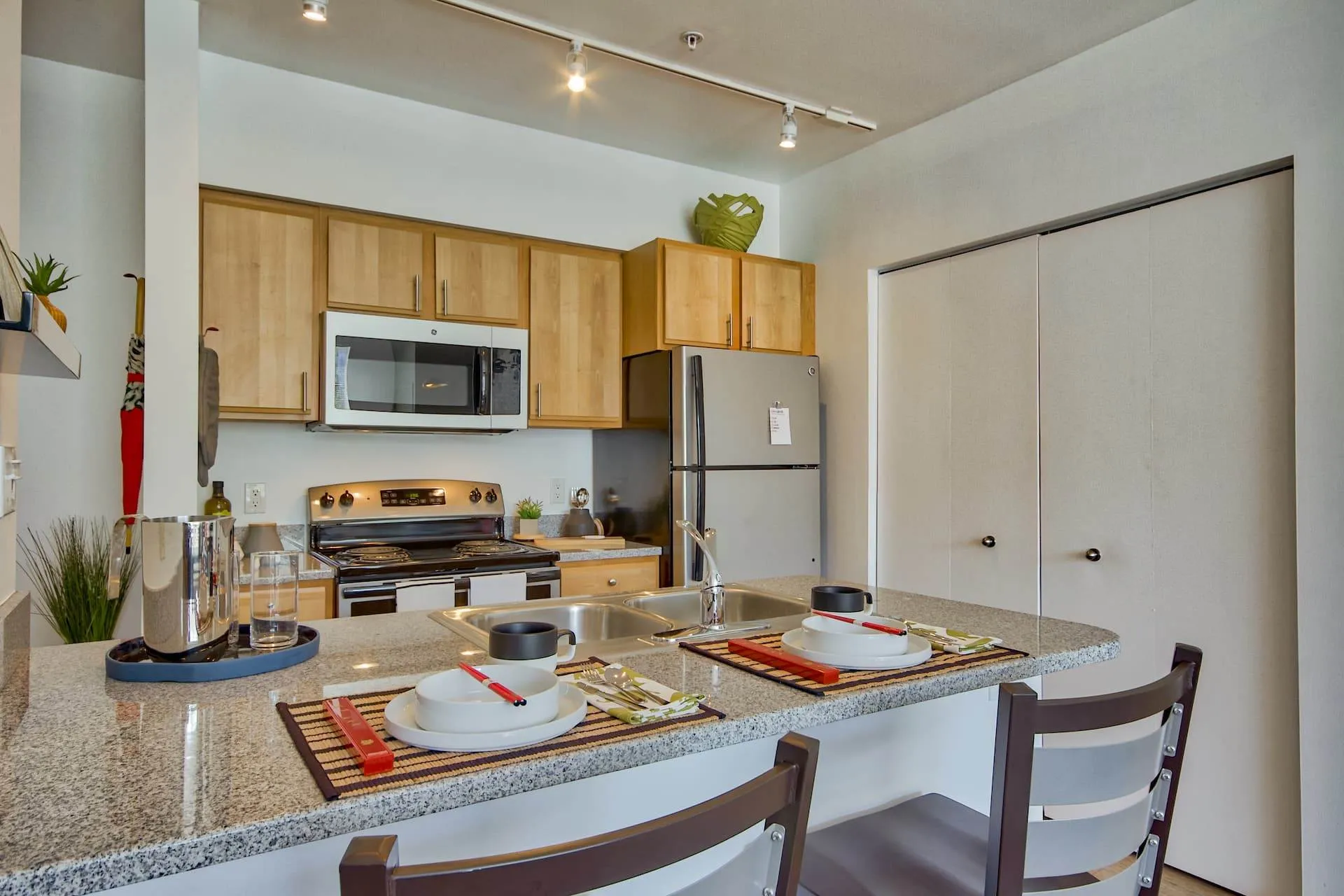 Summer 2026 sublet near UIUC — photo 2
