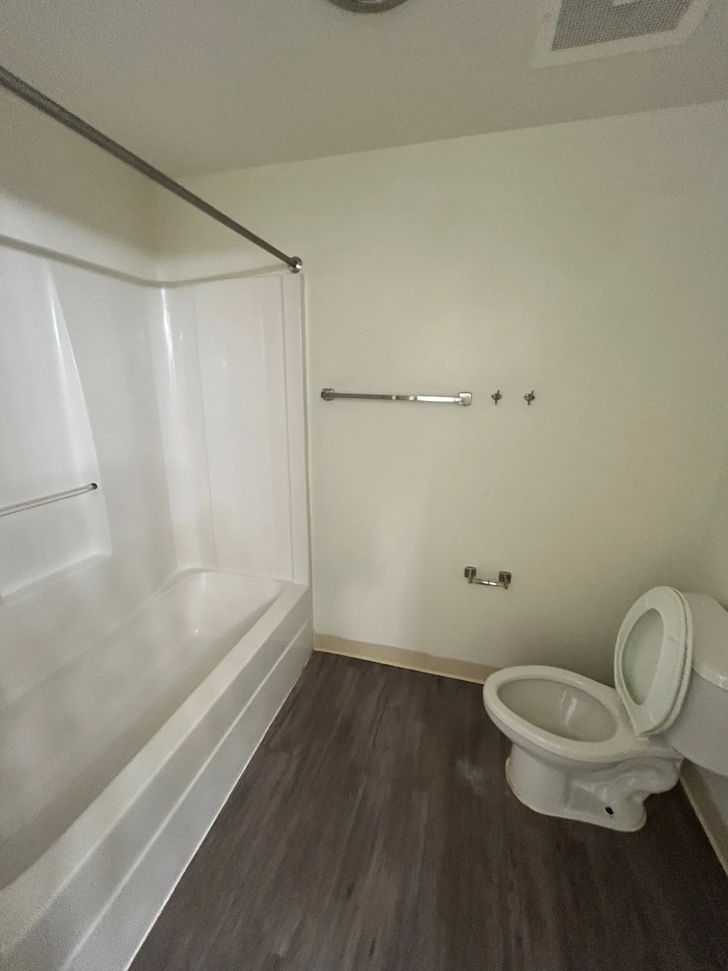 Spring 2027 sublet near UMD — photo 3