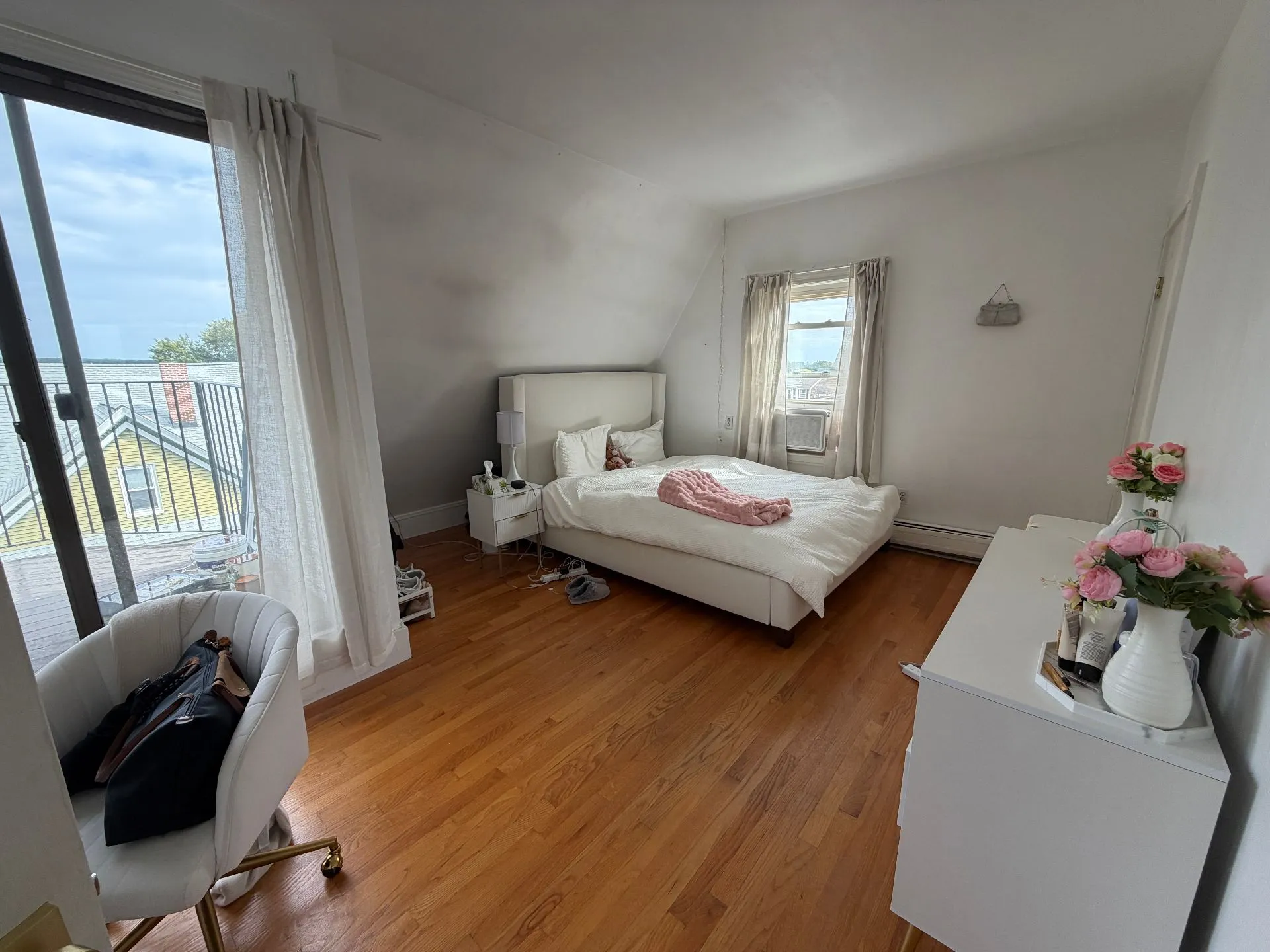 Spring 2027 sublet near Tufts — photo 1