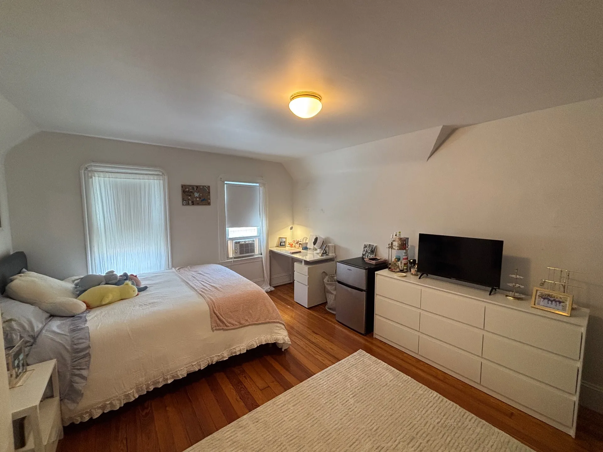 Spring 2027 sublet near Tufts — photo 2